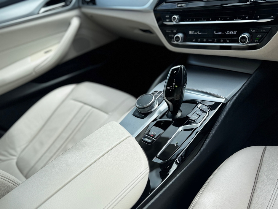 2022 BMW 5 Series 2L Diesel For Sale Images