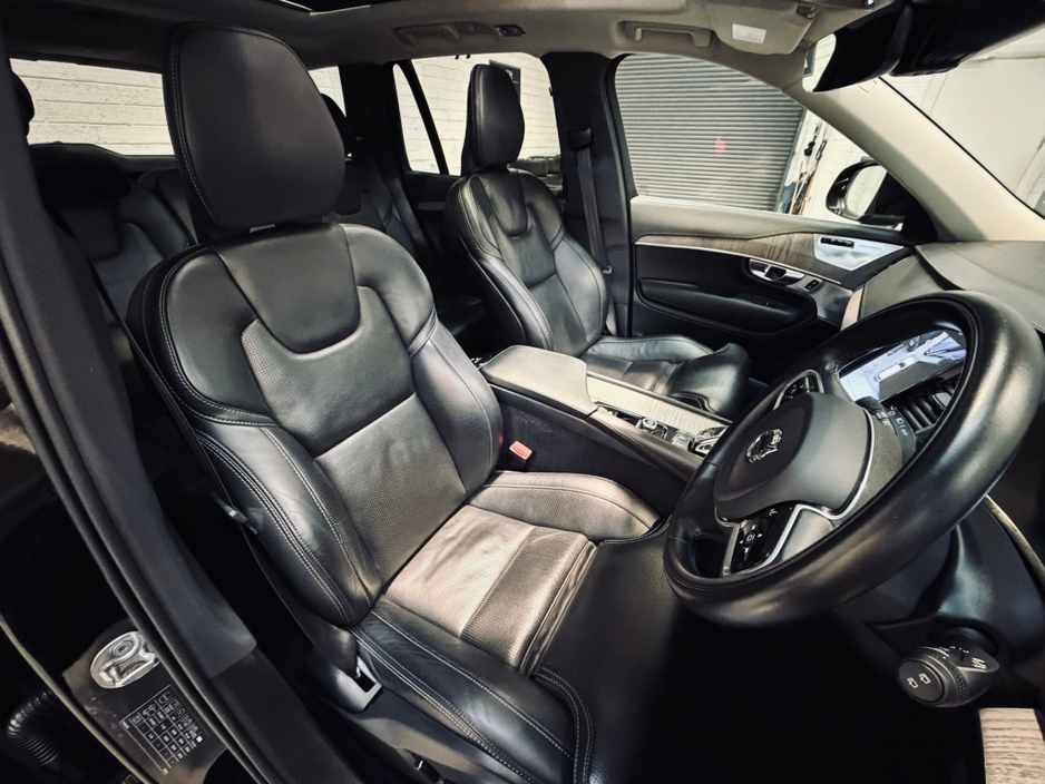 2022 Volvo XC90 2L Petrol Plug-in Hybrid For Sale Images