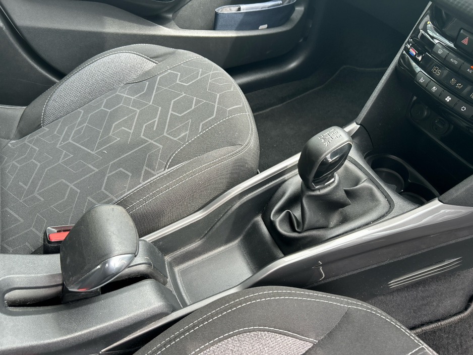2018 Peugeot 2008 1.6L Diesel For Sale Images