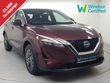 Nissan Qashqai 1.3 PET MILD HYBRID SV CVT