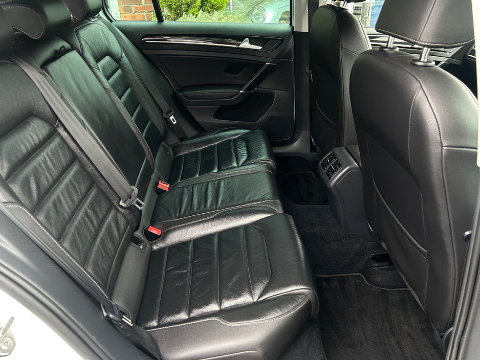 2020 Volkswagen Golf 1L Petrol For Sale Images