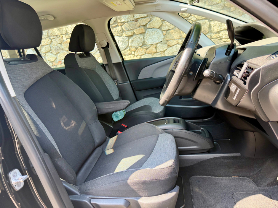 2017 Citroen Grand C4 Picasso 1.6L Diesel For Sale Images