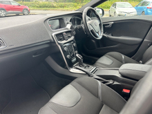 2018 Volvo V40 2L Diesel For Sale Images