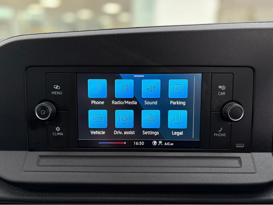 2022 Volkswagen Caddy Maxi Life 2L Diesel For Sale Images