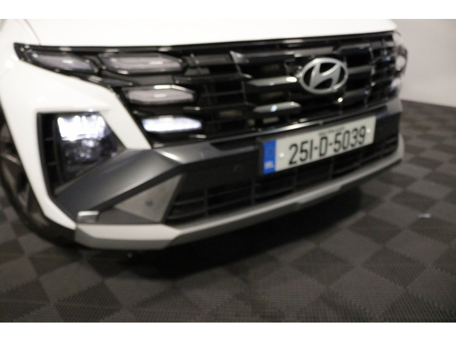 Hyundai Tucson Executive Ex Demo 1.6l Diesel SUV - 4.9% APR Finance Rate - No Deposit - PCP & HP Available — thumbnail 3