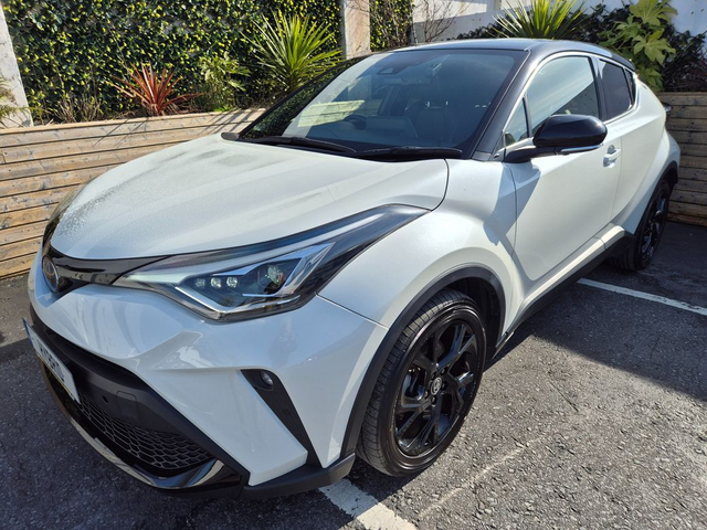 2020 TOYOTA C-HR 1.8 HYBRID / SOL G-PACK NERO WITH SAFETEY PACK / TAX €160 (202 PLATE) REF: JPN1345