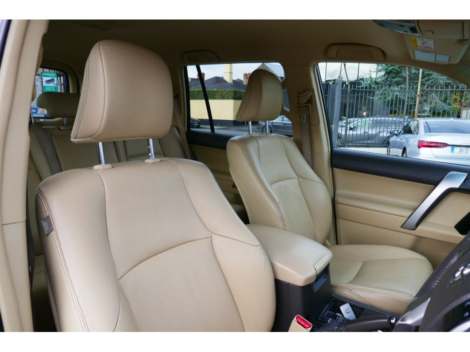 2015 Toyota Landcruiser 3L Diesel For Sale Images