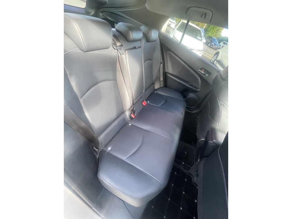 2018 Toyota Prius 1.8L Petrol Hybrid For Sale Images