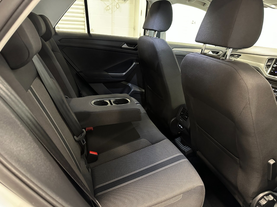 2021 Volkswagen T-Roc 2L Diesel For Sale Images
