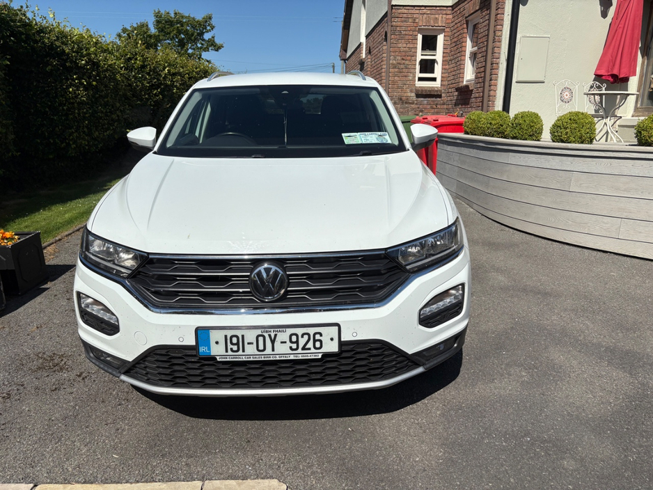 Volkswagen T-Roc DESIGN 1.0 TSI MANUAL 6SPEED FWD 115HP 5DR