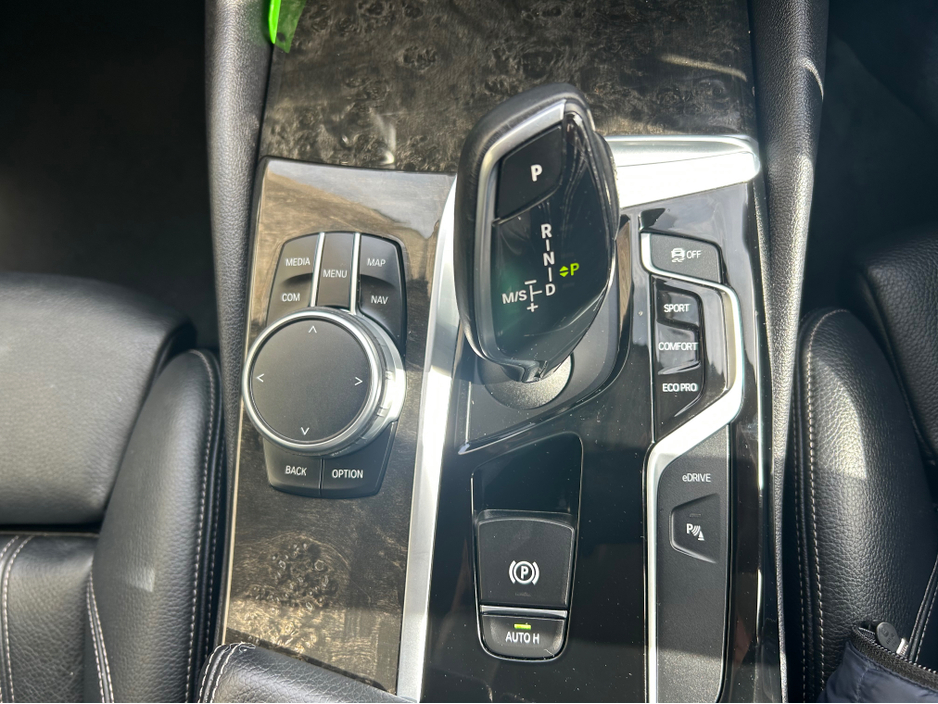 2017 BMW 5 Series 2L Hybrid For Sale Images