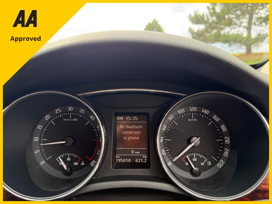 2012 Skoda Superb 2L Diesel For Sale Images