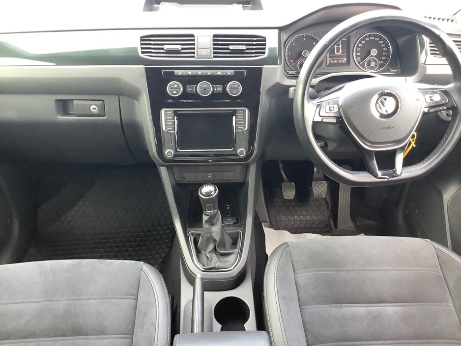 2016 Volkswagen Caddy Maxi Life 2L Diesel For Sale Images