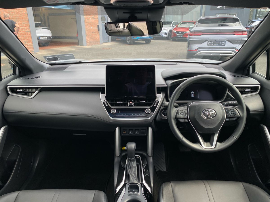 Toyota Corolla Hybrid Sol — thumbnail 15