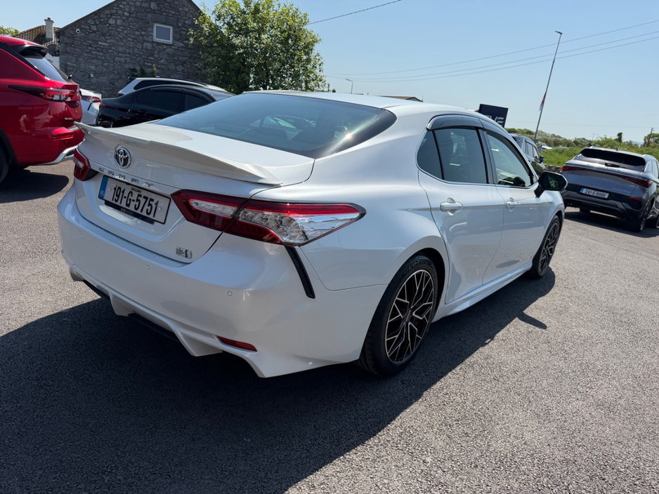 2019 Toyota Camry 2.5L Petrol Hybrid For Sale Images