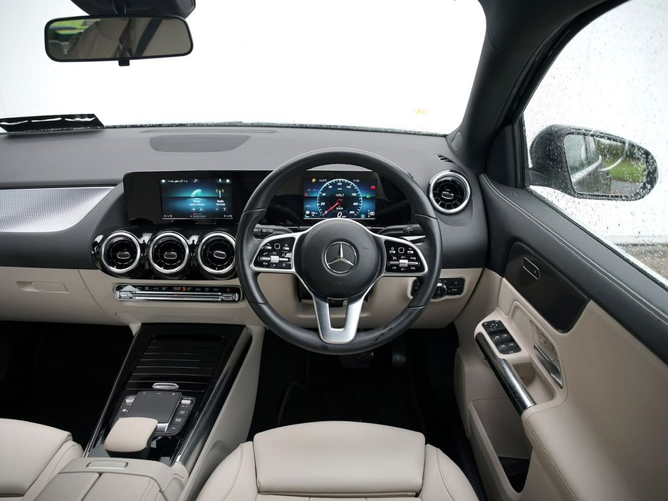 Mercedes-Benz GLA Class D 5DR Auto — thumbnail 11