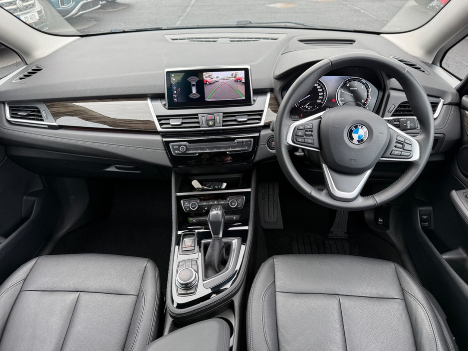 BMW 2 Series LUXURY 7 SEATS 150BHP AUTOMATIC *REAR VIEW CAMERA, 17 " ALLOYS, PARKING SENSORS FRONT & REAR, MEMORY SEATS, LEATHER UPHOLSTERY, 3 STAGE HEATED SEATS, POWERED BOOT LID, DUAL ZONE CLIMATE CONTROL* — thumbnail 13