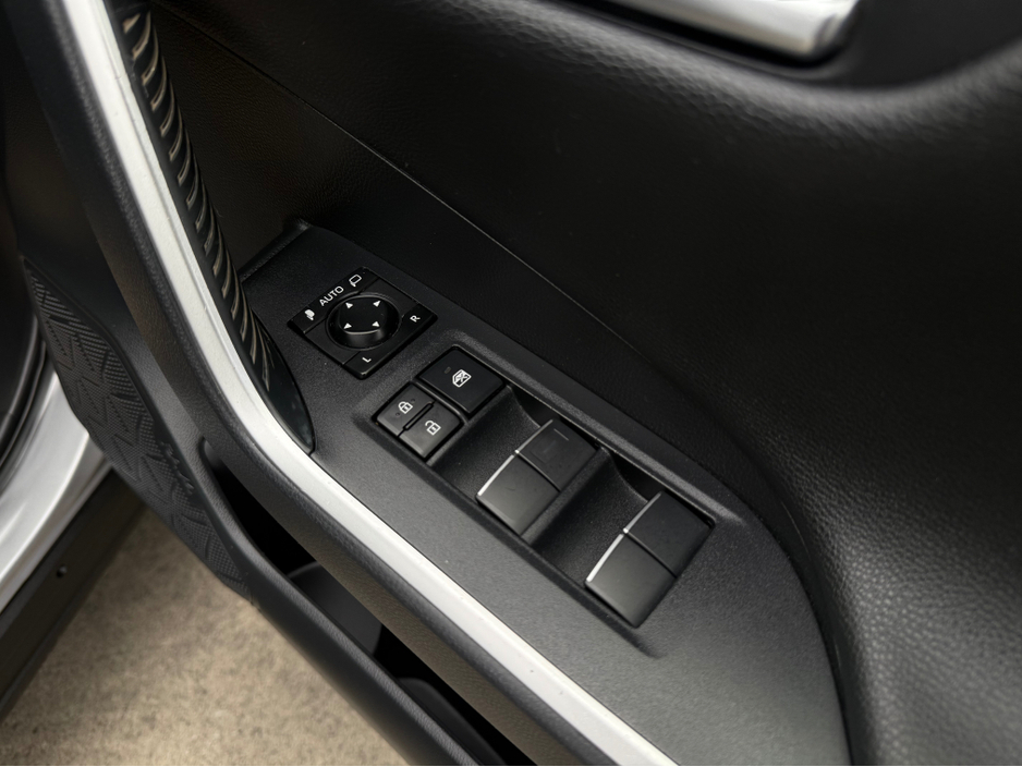2019 Toyota Rav4 2.5L Petrol Hybrid For Sale Images