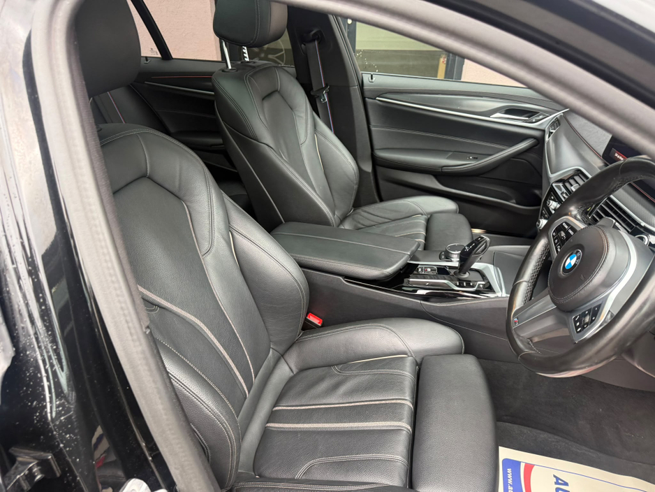 2023 BMW 5 Series 2L Diesel Hybrid For Sale Images