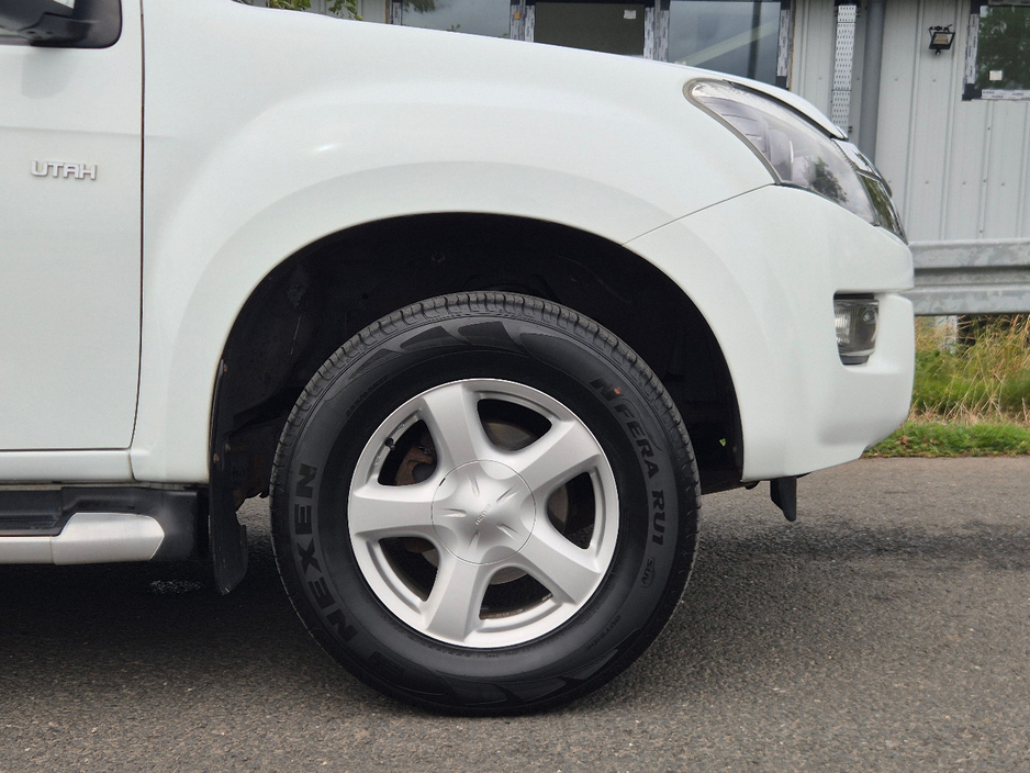 2016 Isuzu D-MAX 2.5L Diesel For Sale Images