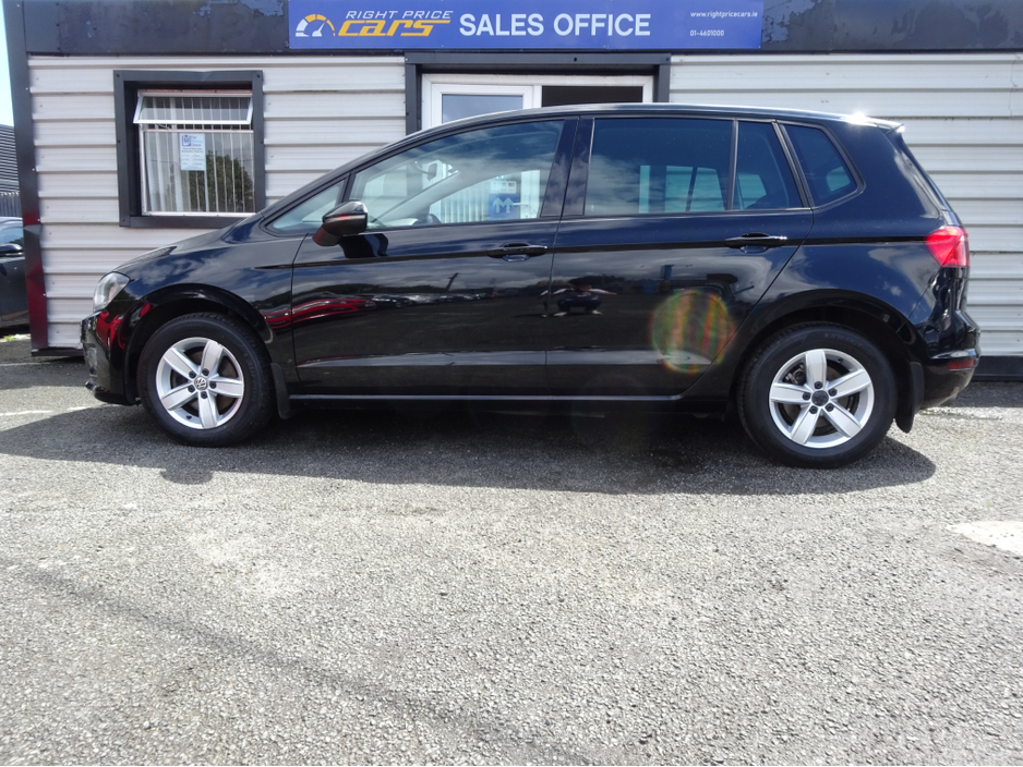 2015 Volkswagen Golf SV 1.6L Diesel For Sale Images
