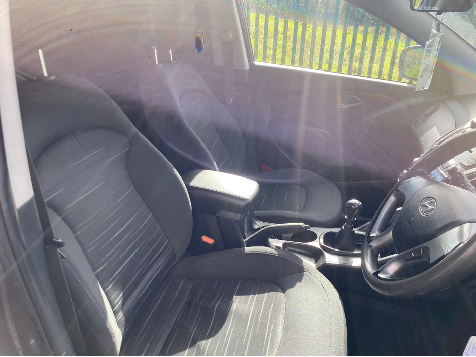 2015 Hyundai ix35 2L Diesel For Sale Images