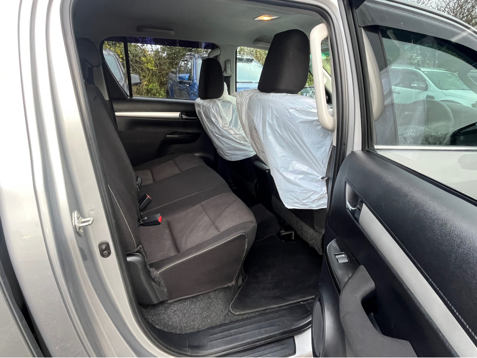 2021 Toyota Hilux 2.8L Diesel For Sale Images