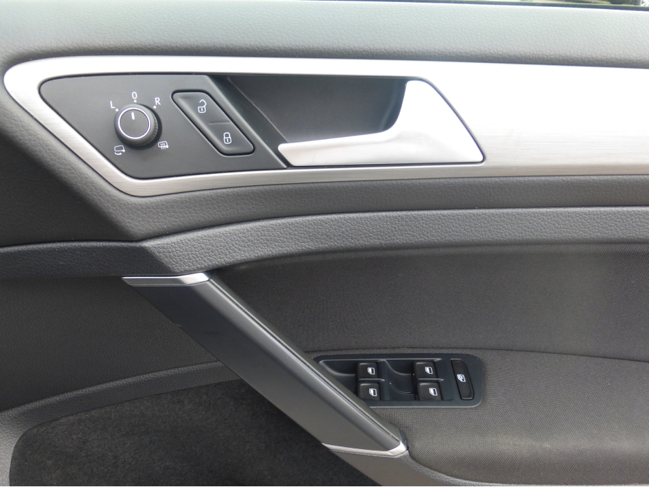 2015 Volkswagen Golf 1.2L Petrol For Sale Images