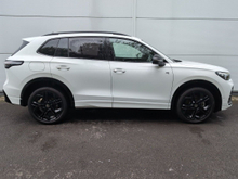 2026 Volkswagen Tiguan 1.5L Petrol Plug-in Hybrid For Sale Images