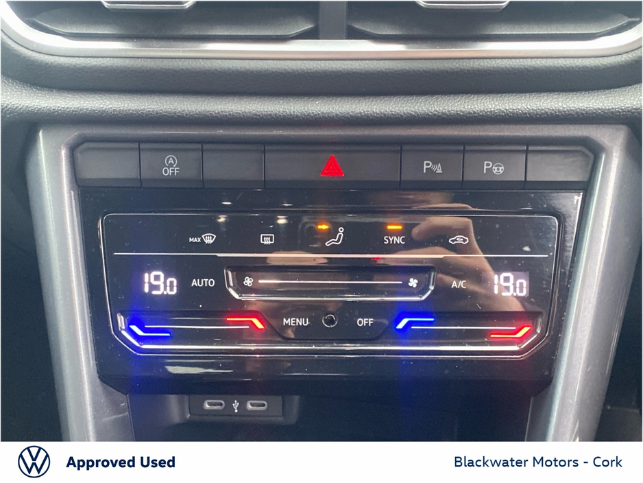 Volkswagen T-Roc 1.5TSI 150BHP STYLE AUTOMATIC — thumbnail 18
