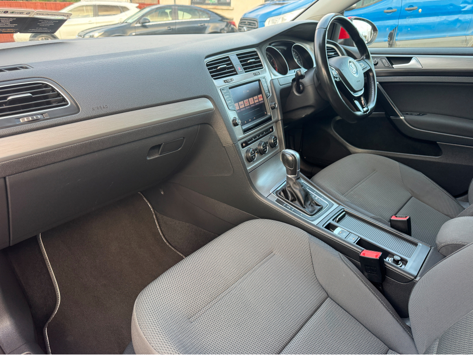 2017 Volkswagen Golf 1.2L Petrol For Sale Images