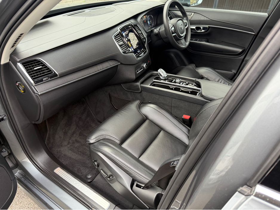 2020 Volvo XC90 2L Petrol Plug-in Hybrid For Sale Images