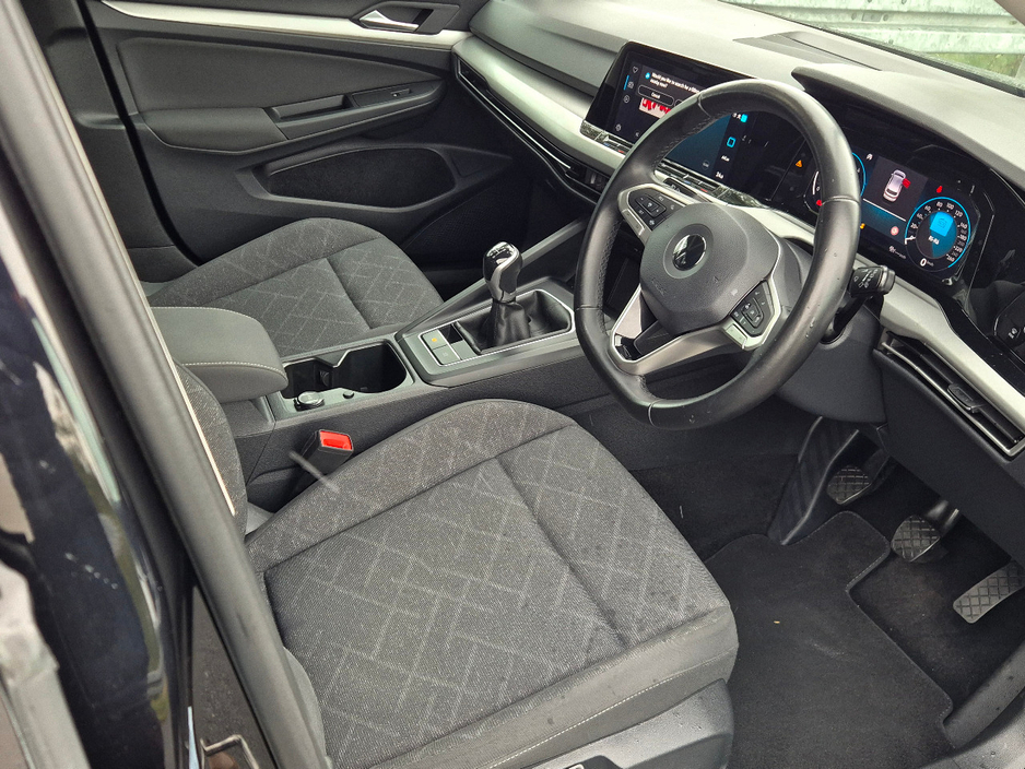 2022 Volkswagen Golf 2L Diesel For Sale Images