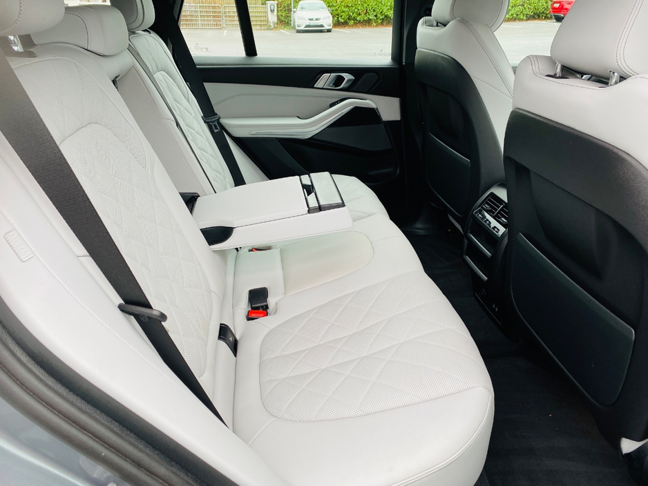 2025 BMW X5 3L Petrol Plug-in Hybrid For Sale Images