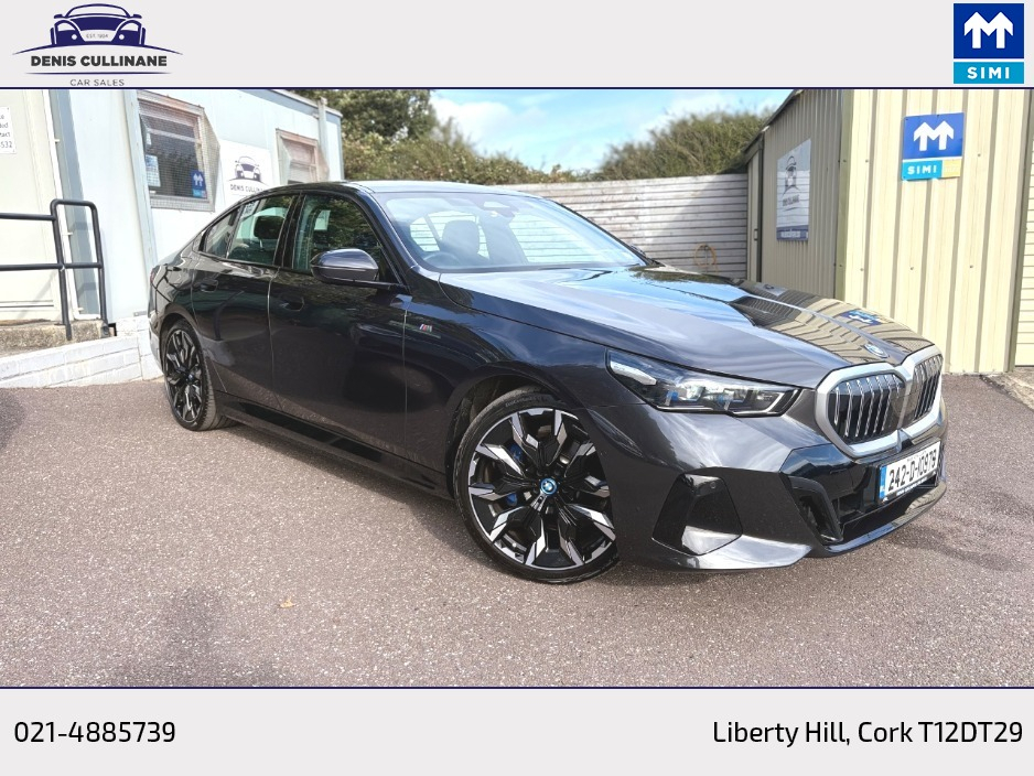 BMW 5 Series 530E M SPORT | 1 OWNER FROM NEW | FULL BMW SERVICE RECORD | NICE SPEC WITH FACTORY UPGRADE 21" INDIVIDUAL WHEELS | TRADE IN WELCOME | FINANCE ARRANGED | ASK US FOR A PERSONALISED WALKAROUND VIDEO.
