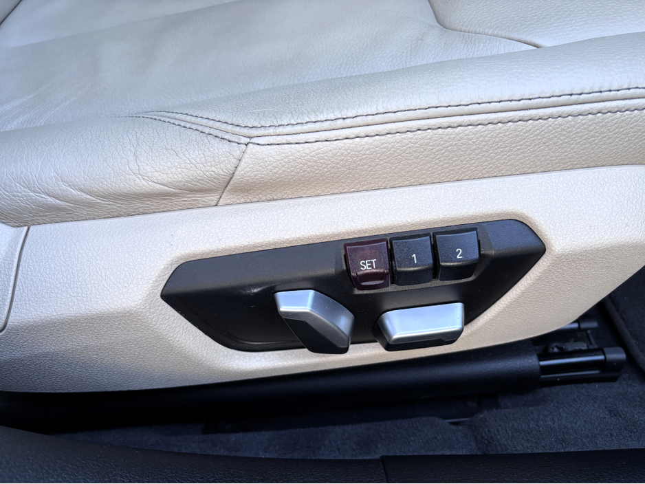 2016 BMW 3 Series 2L Petrol Plug-in Hybrid For Sale Images