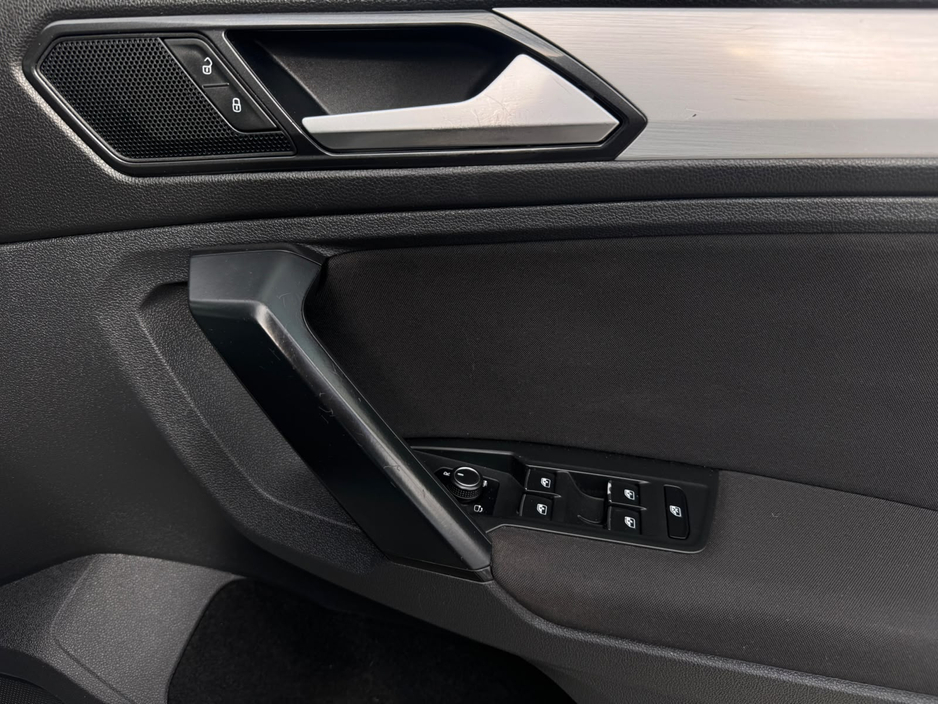 2017 Volkswagen Tiguan 2L Diesel For Sale Images