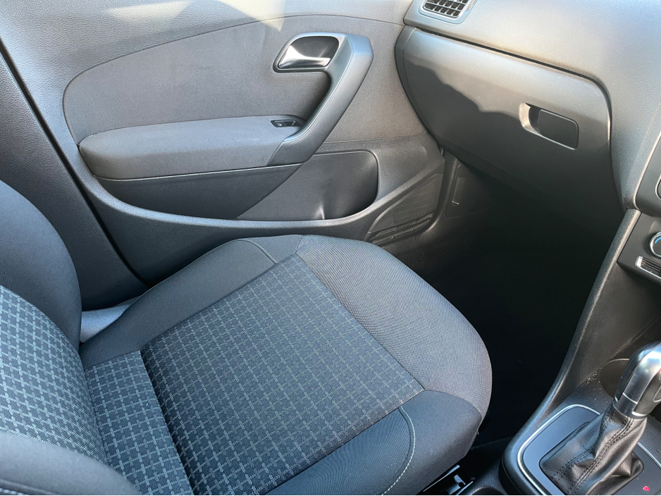 2016 Volkswagen Polo 1.2L Petrol For Sale Images