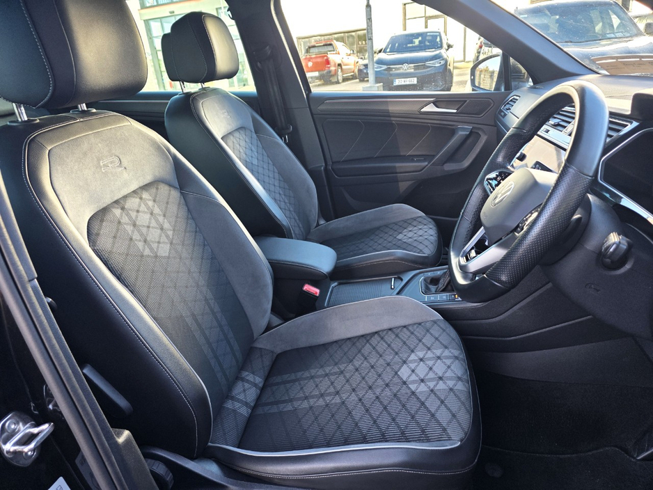 2023 Volkswagen Tiguan 1.4L Petrol Plug-in Hybrid For Sale Images