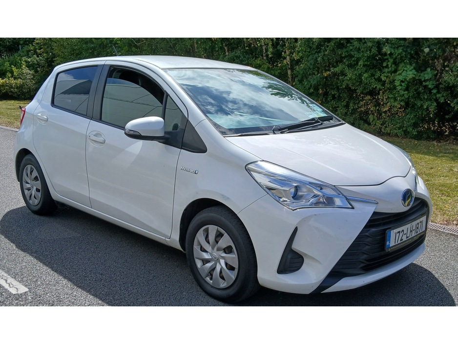 2017 Toyota Vitz 1.5L Hybrid For Sale Images