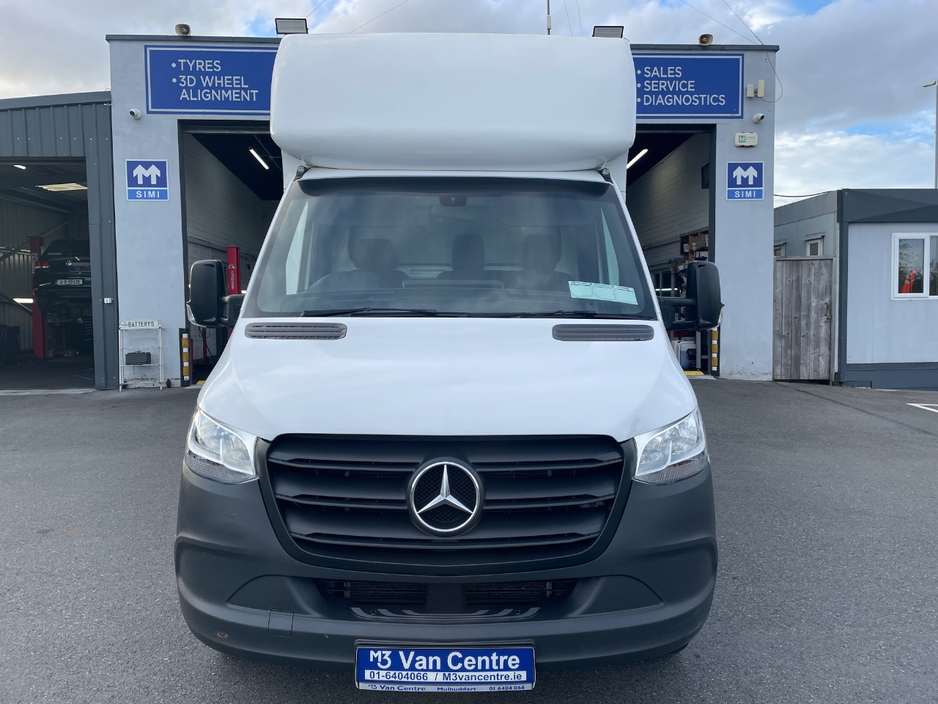 2023 Mercedes-Benz Sprinter 2L Diesel For Sale Images