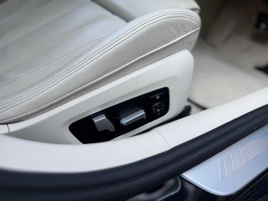 2022 BMW 8 Series 3L Petrol For Sale Images