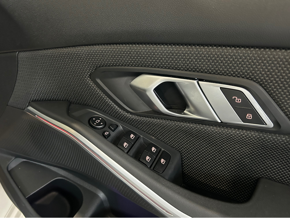 2021 BMW 3 Series 2.0L Diesel Hybrid For Sale Images