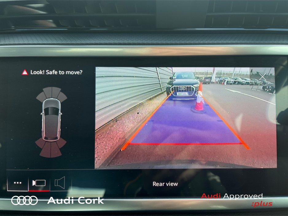 Audi Q3 35TDI 150BHP SE AUTOMATIC WITH COMFORT PACK, HIGH BEAM ASSIST & AMBIENT LIGHTING — thumbnail 18