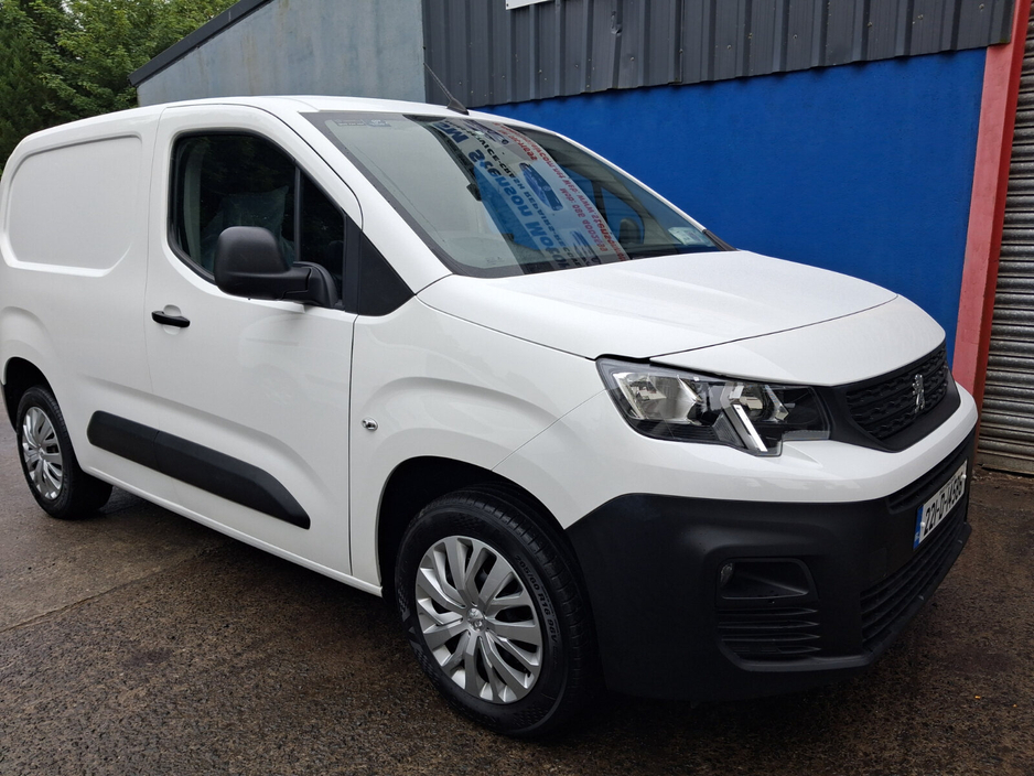 2022 Peugeot Partner 1.5L Diesel For Sale Images