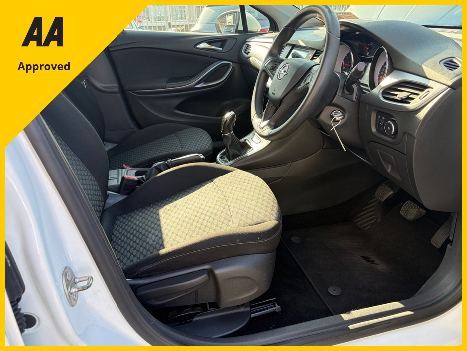 2017 Opel Astra 1L Petrol For Sale Images