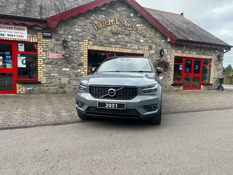 2021 Volvo XC40 For Sale Images