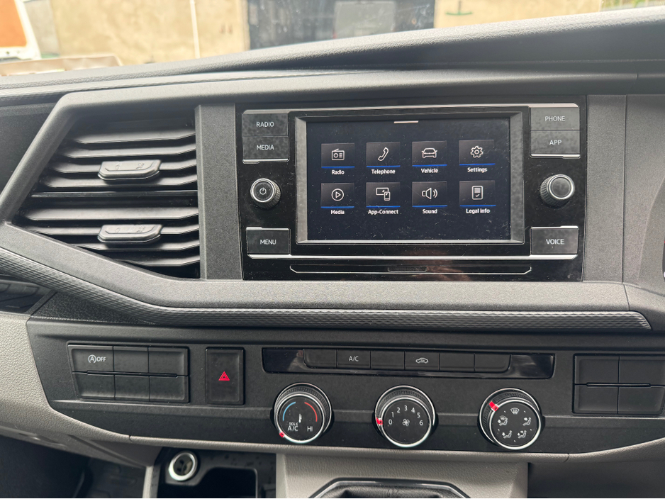 2022 Volkswagen Transporter 2L Diesel For Sale Images