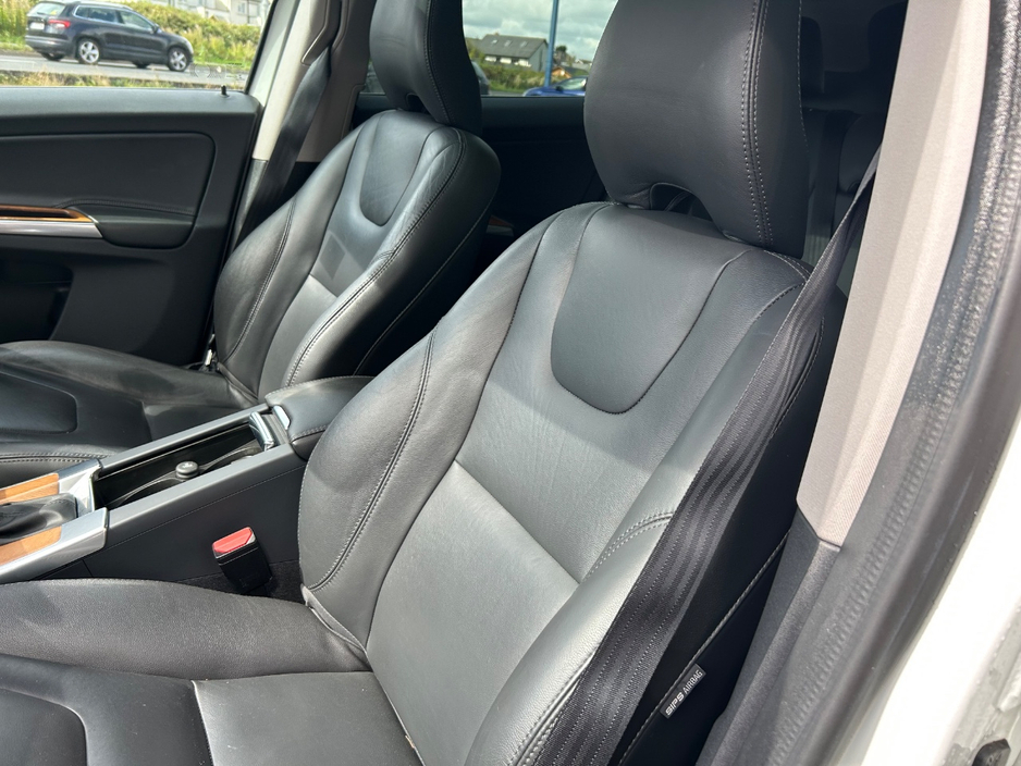 2017 Volvo XC60 2L Diesel For Sale Images