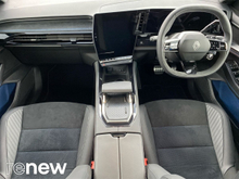 Renault Rafale E-TECH Hybrid 200 Auto...